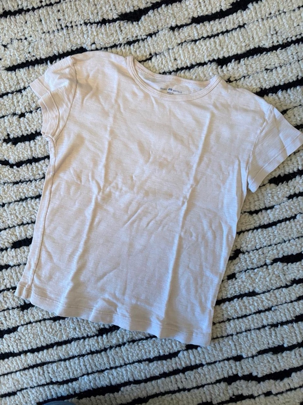 Classic Women's Crewneck Tee - light pink